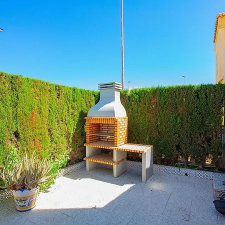 080 Family Garden House - Alicante Holiday Semesterbostad