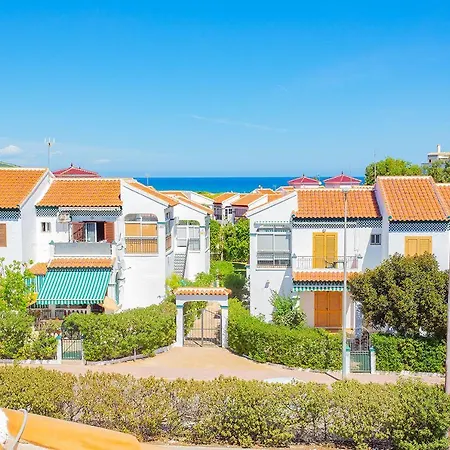 080 Family Garden House - Alicante Holiday Semesterbostad Torrevieja
