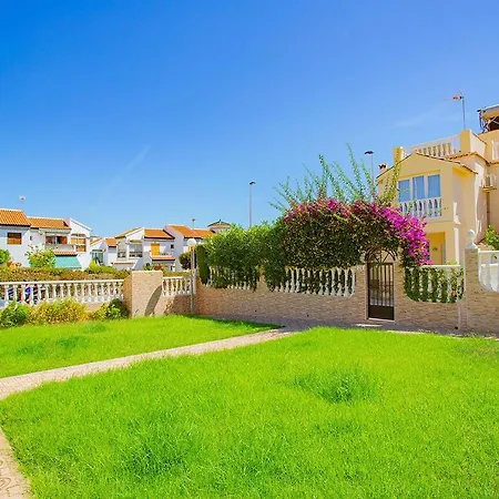 Semesterbostad 080 Family Garden House - Alicante Holiday *