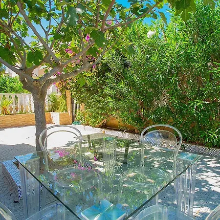 080 Family Garden House - Alicante Holiday